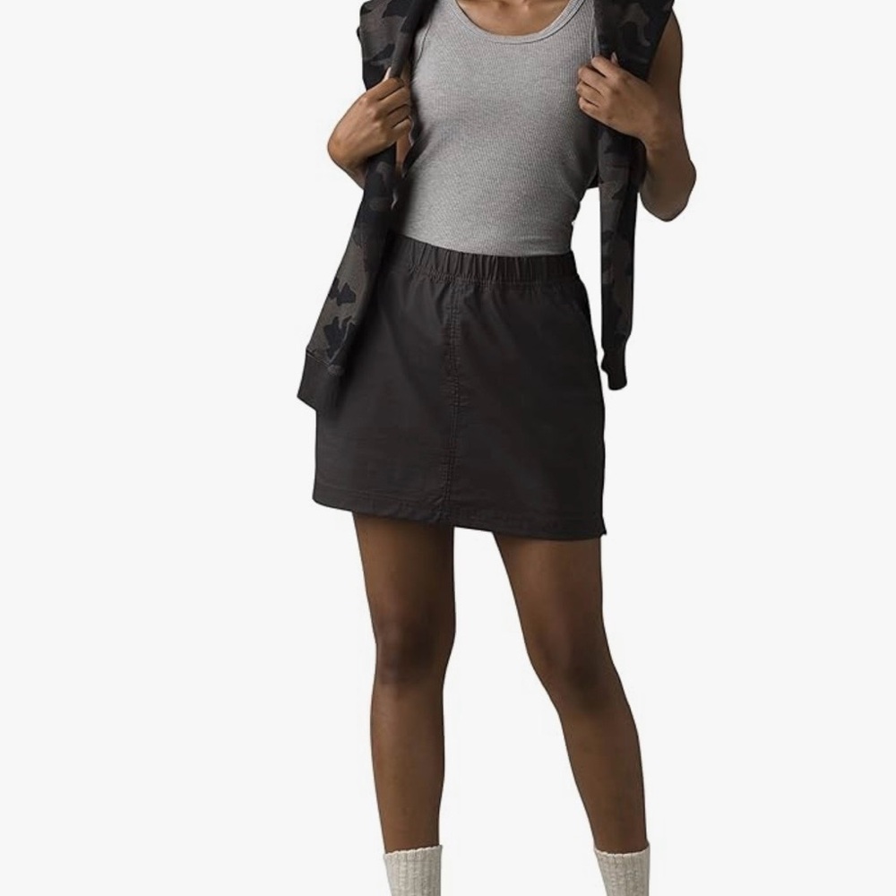 Prana Double Peak Charcoal Skort - Picture 5 of 9
